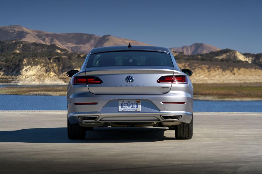  Volkswagen Arteon 4Motion 2018 года  (NA) (фото 17 из 41)